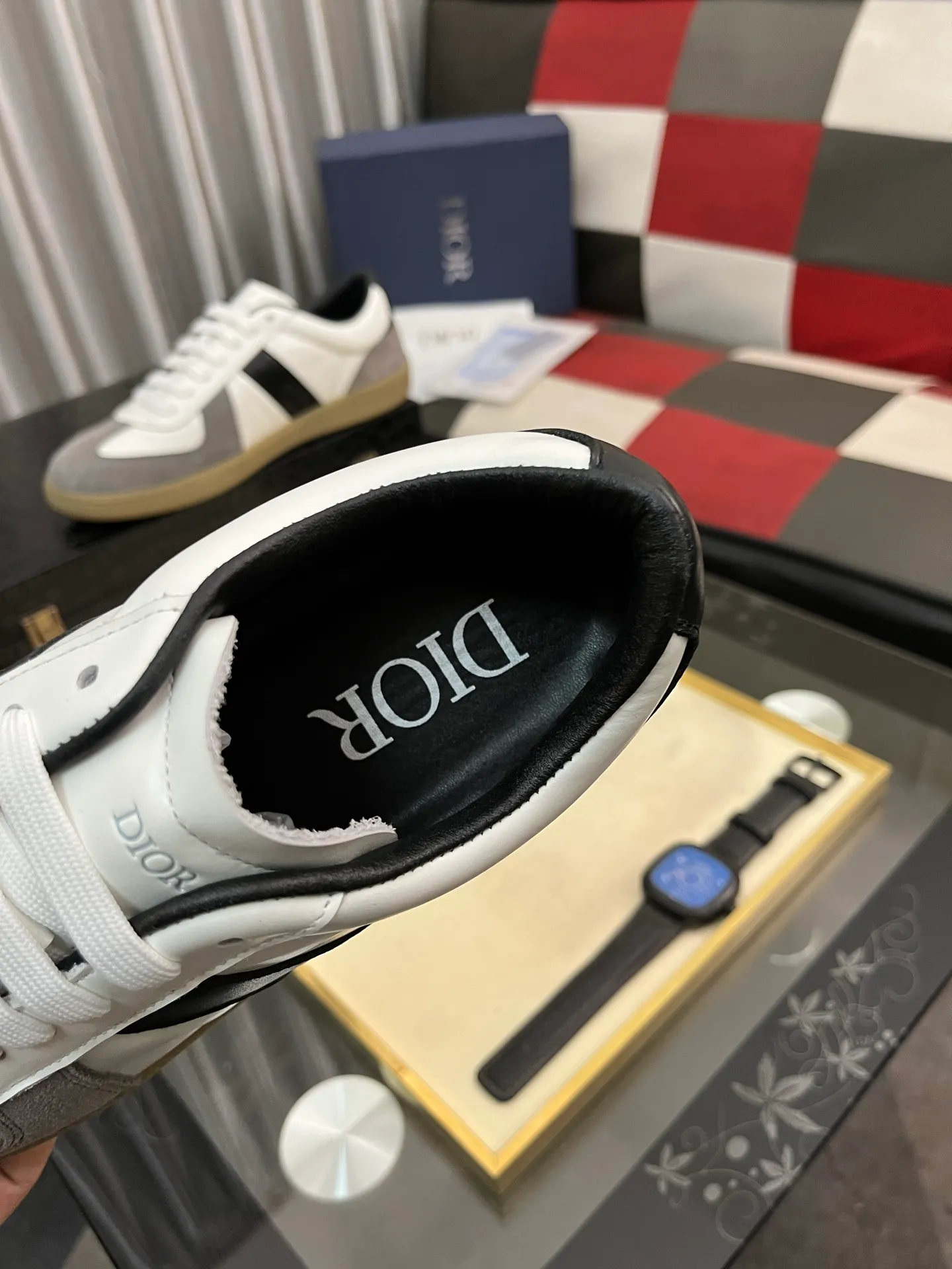 Men's shoes 💰400⌚️⌚️[Dior] Dior's new casual men's shoes are launched in Hong Kong counters. Official website 1:1 production. Original Italian materials. Designed by European and American masters. Perfect shape to create counter quality. Solid color rubber wear-resistant outsole and classic dazzling head! Super versatile and very comfortable. High-end without losing taste, fashionable and novel! ! Absolute focus! Code number: 38-444️⃣Colors available